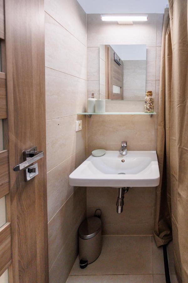 Cozy Market-Square Retreat Located In The Heart Of The 10Th District Wiedeń Zewnętrze zdjęcie