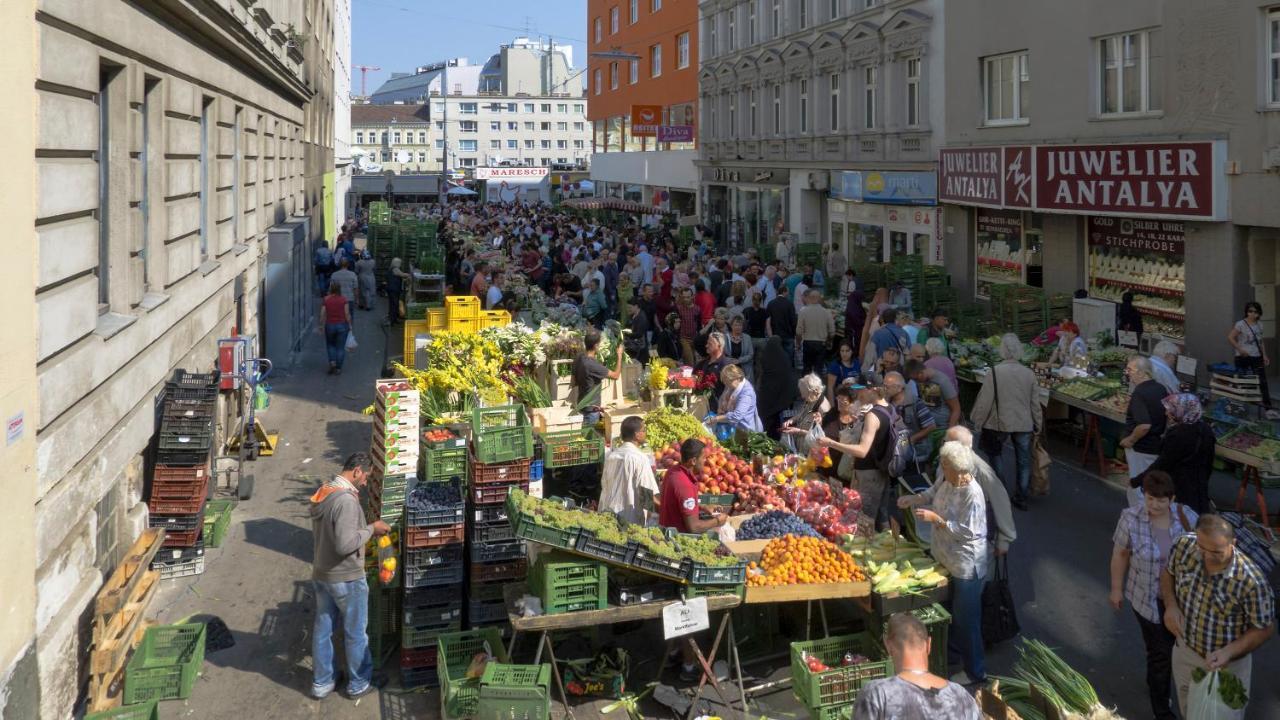 Cozy Market-Square Retreat Located In The Heart Of The 10Th District Wiedeń Zewnętrze zdjęcie